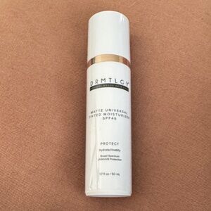 Drmtlgy Matte Universal Tinted Moisturizer SPF46